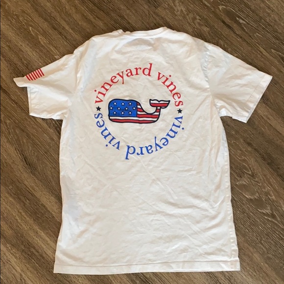 Vineyard Vines t-shirt - Picture 2 of 2